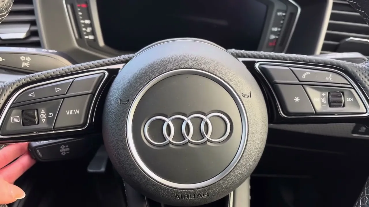 Audi A1 Sportback Black Edition d’occasion approuvée 30 TFSI 116 ch 6 vitesses | Audi | DN74 GBF