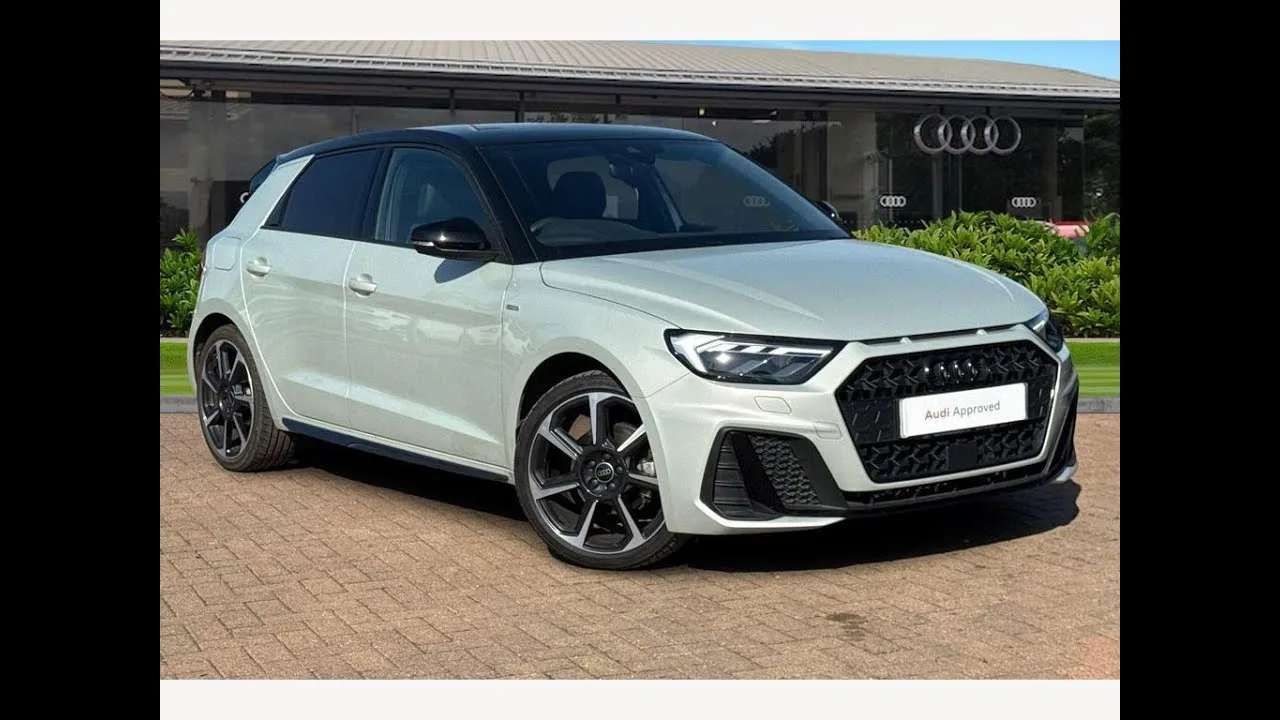 AUDI APPROUVÉ Utilisé Audi A1 Sportback Black Edition 30 TFSI 116 PS 6 vitesses