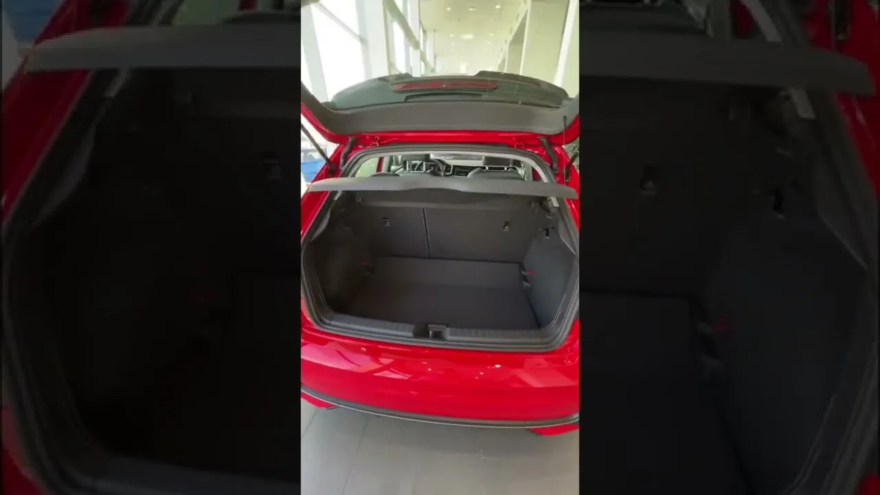 Audi A1 Sportback | Revisión rápida / Plazas traseras y maletero | Petrol w/ Head #audi #audia1