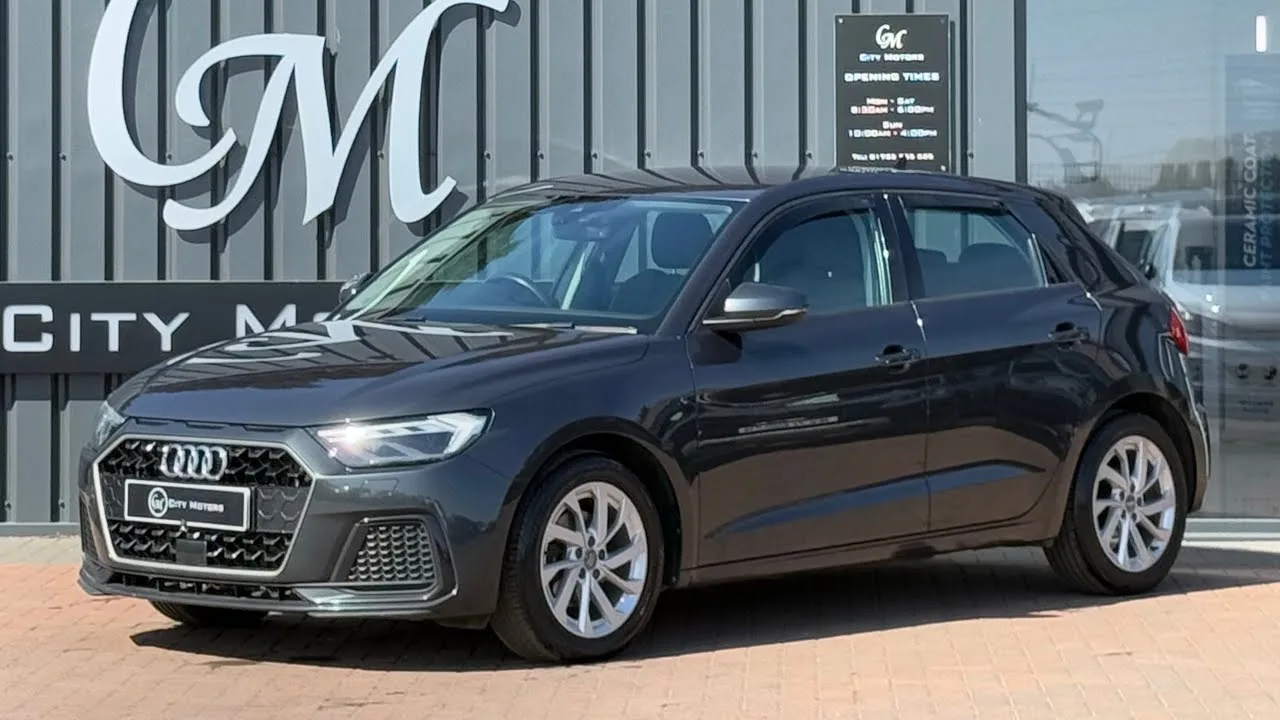 YP68BJU AUDI A1