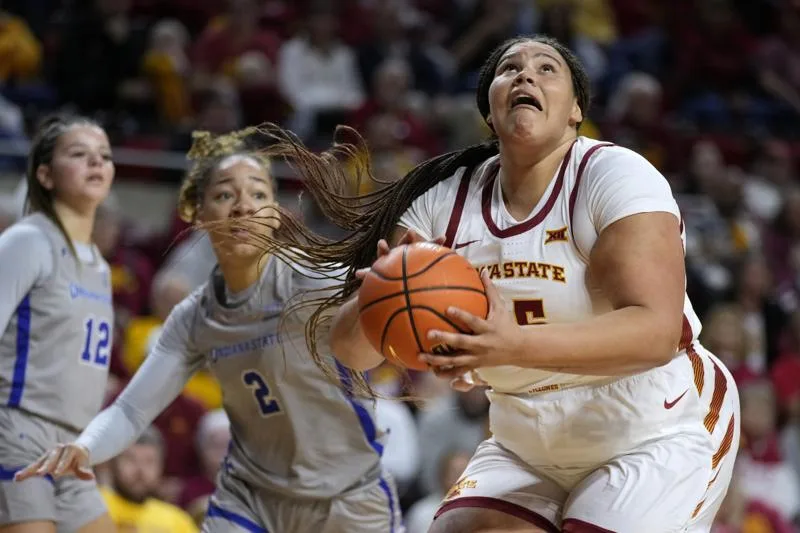 Audi Crooks dépasse les 1 000 points, mais les femmes de l’Iowa State chutent