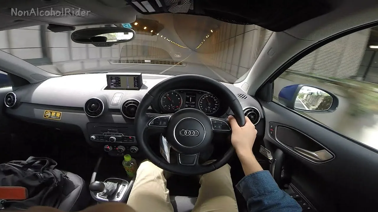 2014 Audi A1 Sportback 1.4L TFSI # 1 / NAR POV Drive Shibuya-Haneda aéroport