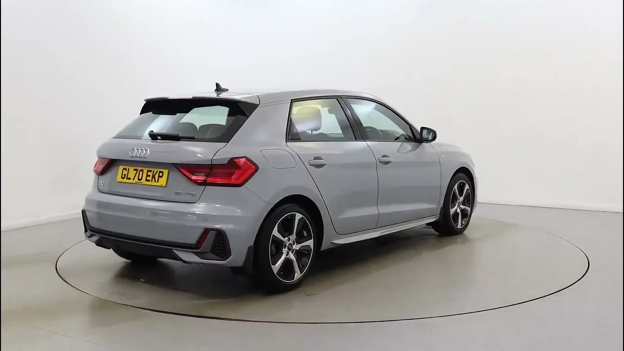 AUDI A1 30 TFSI 110 S Line 5 portes S Tronic – Contactez Gamme Moteur !