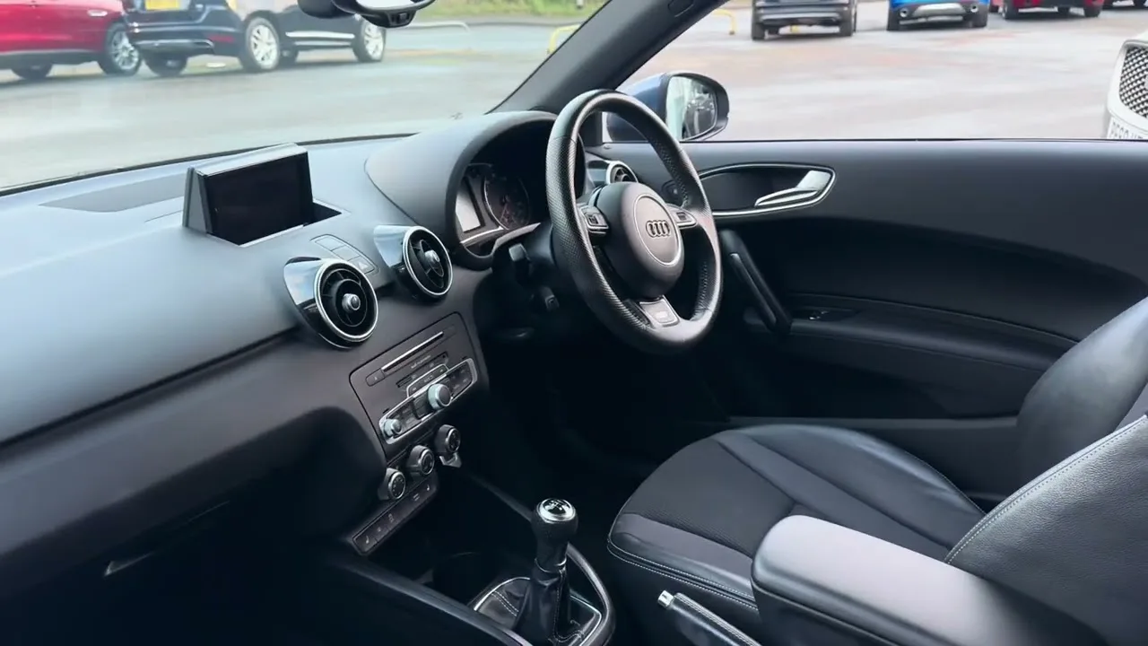 CX66NWT | Audi A1 1.4 S-Line | Walkthrough | Angus MacKinnon Ltd