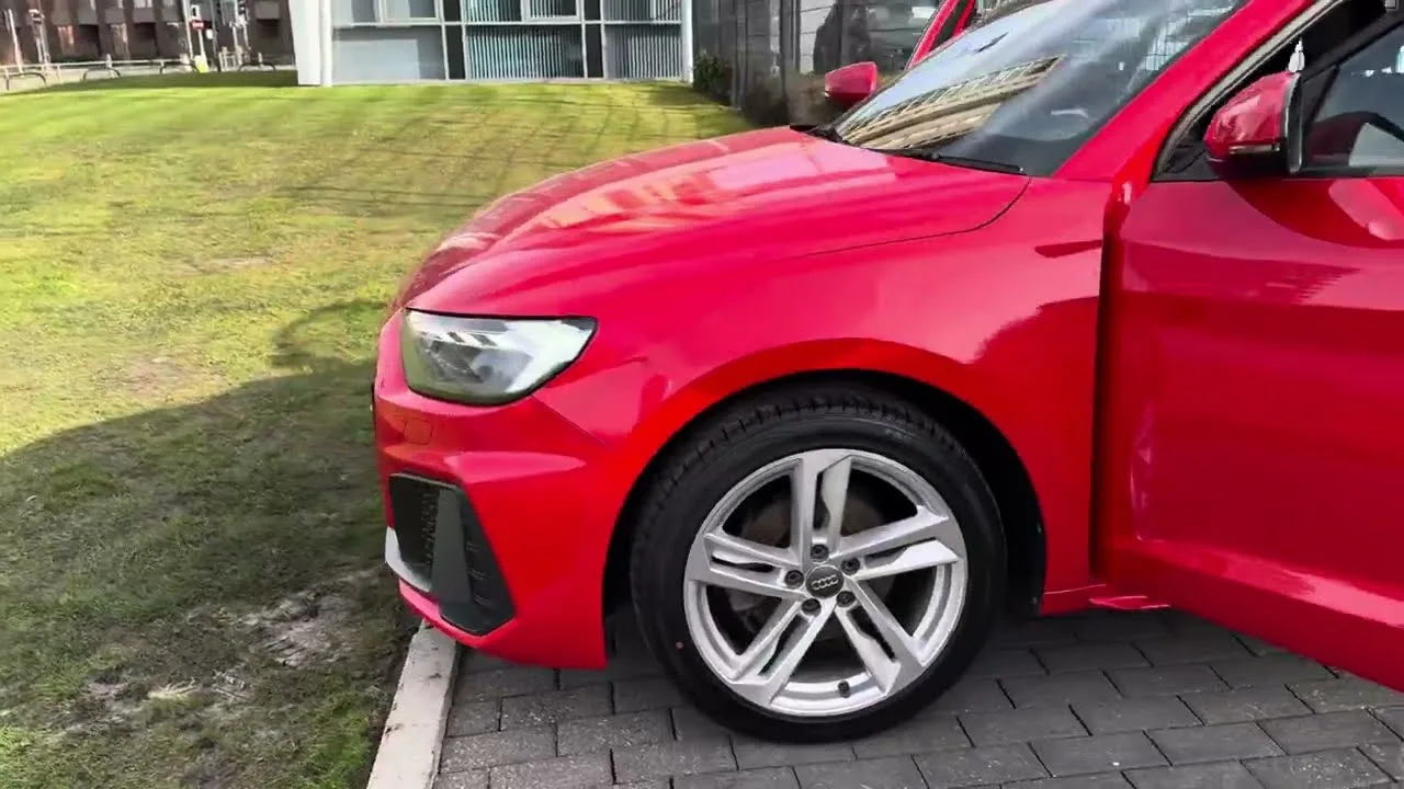 Audi A1 1.5 TFSI 35 S LIGNE SPORTBACK S TRONIC EURO 6 (s / s) 5dr