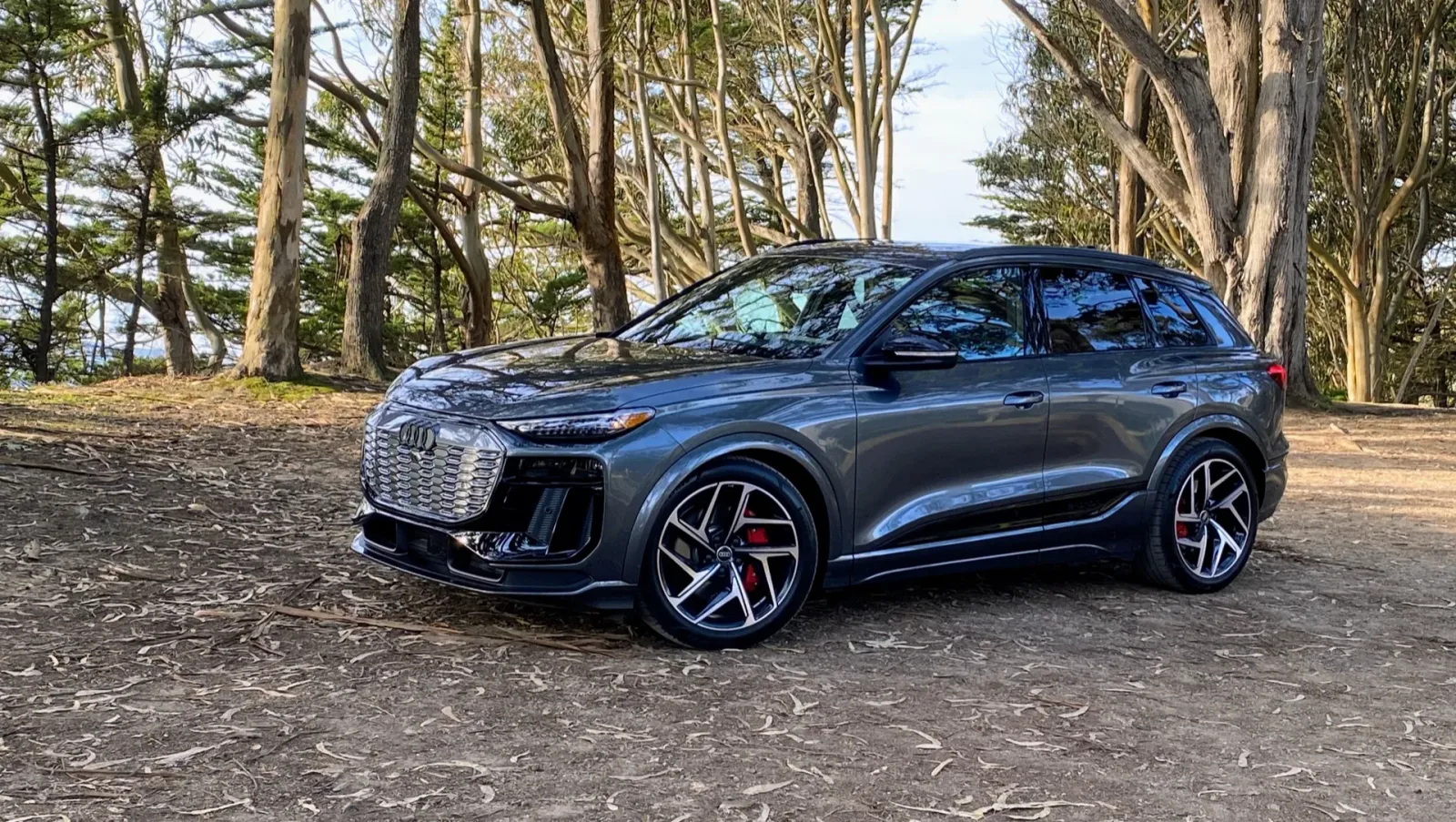 L’Audi SQ6 E-Tron 2025 s’adapte au conducteur