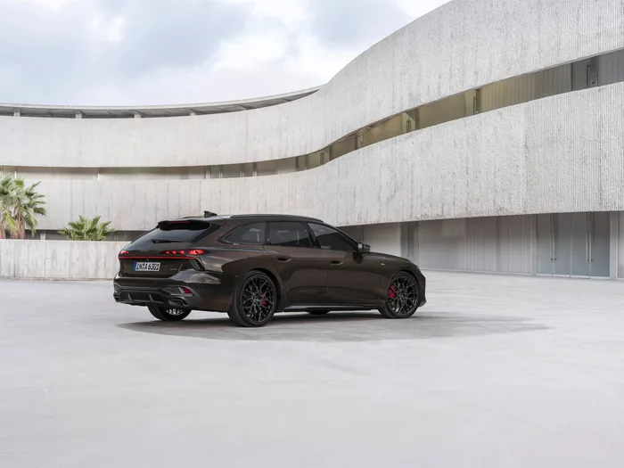Audi a lancé une contre-attaque en dévoilant une nouvelle version de la combustion interne du modèle de volume A6.