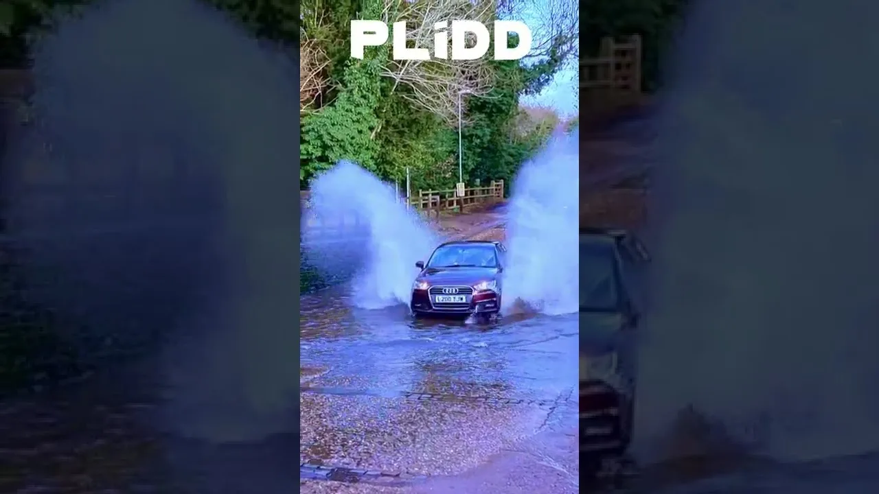 Rufford Ford | Audi A1 barbotant dans la rivière | Audi A1 Sportback 1.4 Essence Traversée d’inondation