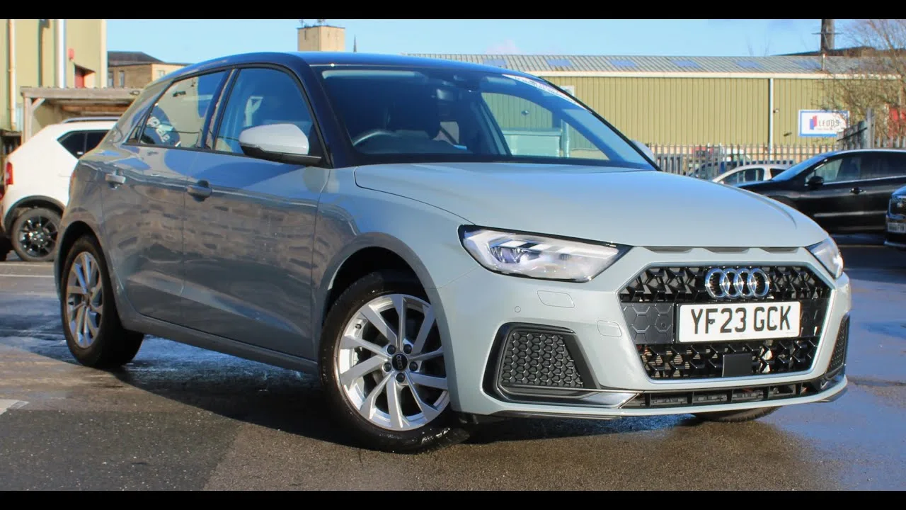 YF23 GCK Audi A1 30 TFSI 110 Sport 5 portes S Tronic Gris Glace 2023