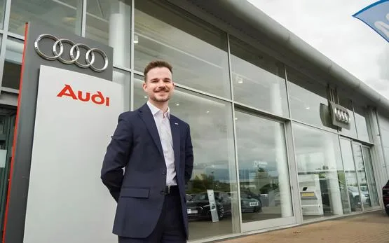 JCT600 lance le lecteur de recrutement au New Audi Repair Center à Bradford