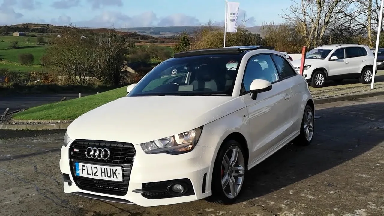 Audi A1 1.6 TDI S Line 3 portes 2012