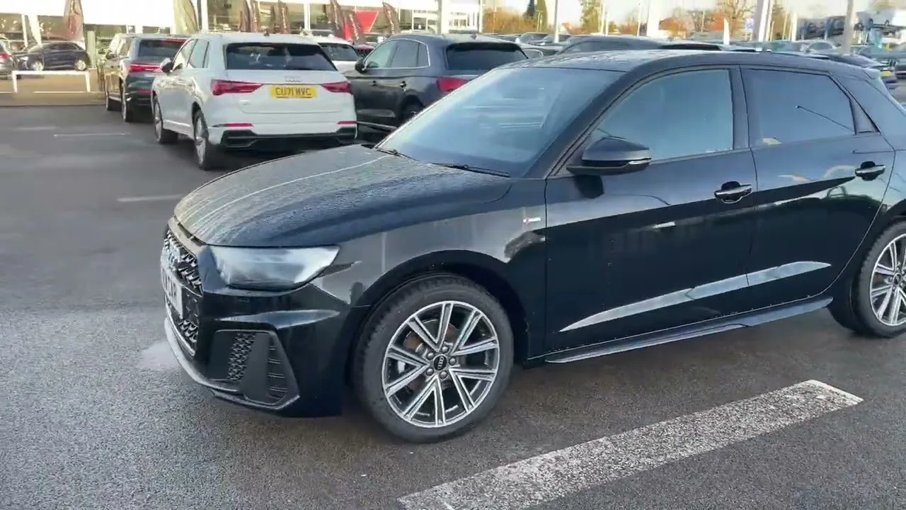 Audi A1 Sportback S-Line 30 TFSI 116 PS S Tronic – Mythos Black, Metallic