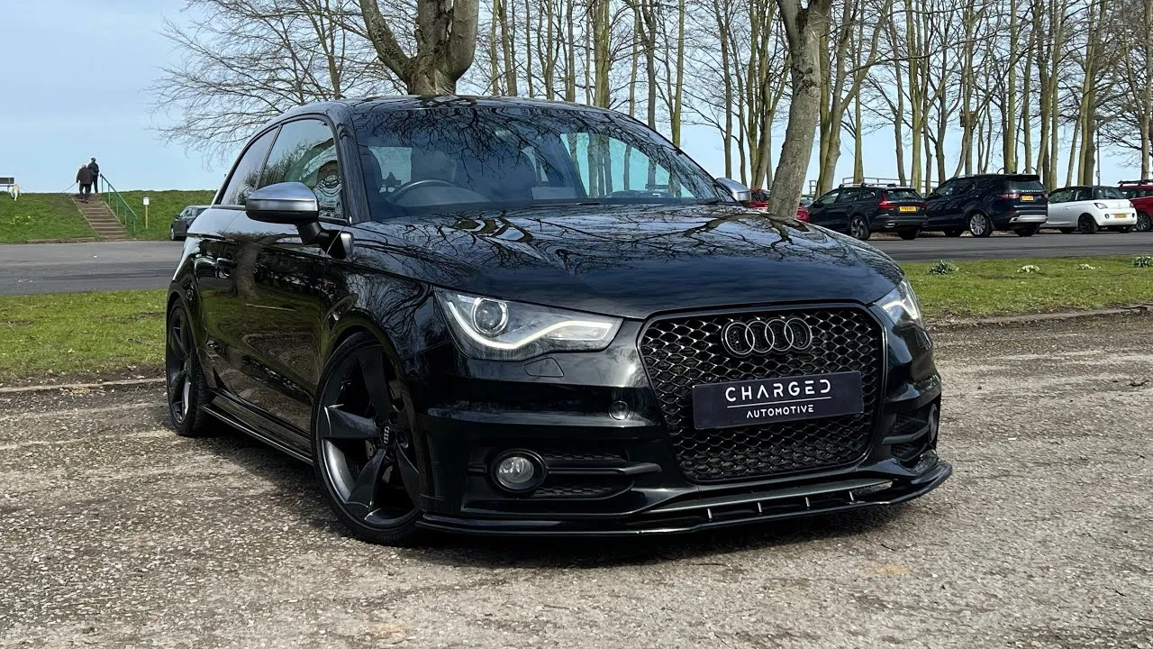 2014 (14) Audi A1 Black Edition S Tronic – 3 portes à hayon – 185ps