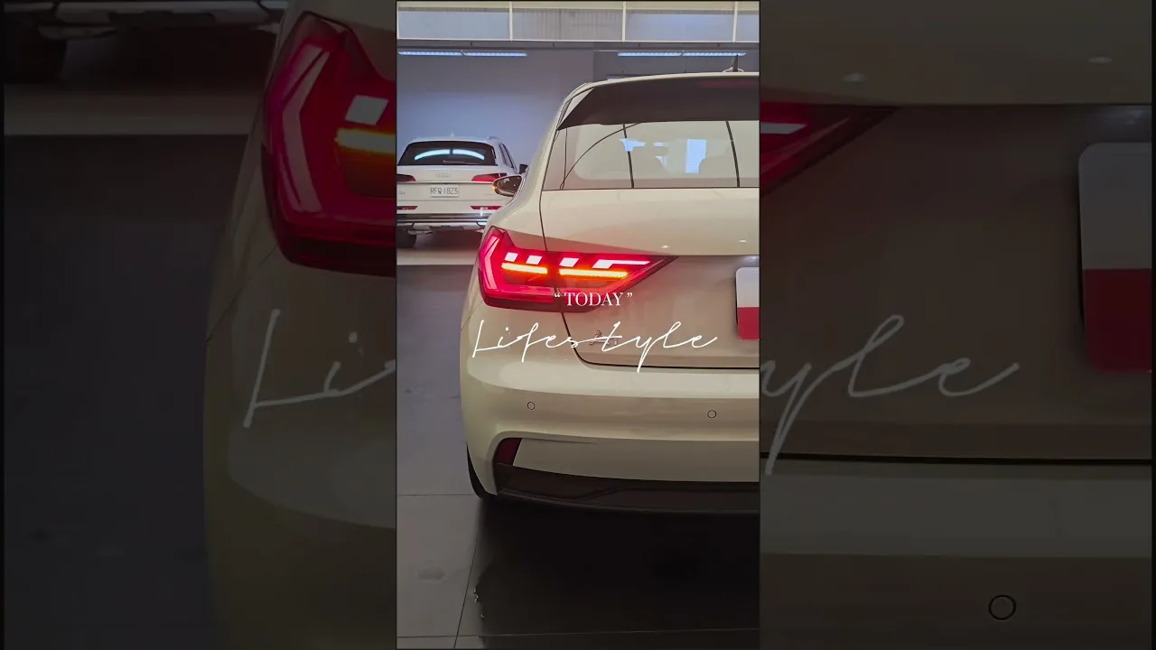 正24出廠Audi A1 Sportback 30TFSI 朝露銀 跑一萬