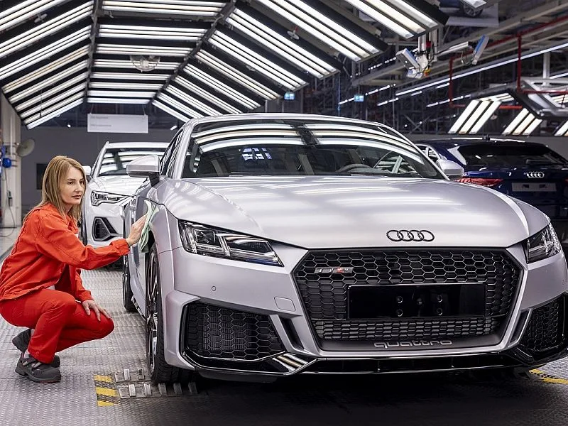Audi Győr et le gouvernement hongrois adoptent la coopération à un nouveau niveau