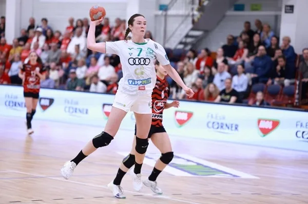 La puissance absolue de la Hungarian Women’s Handball League, Gyo ̋ Audi Eto KC, a montré un dépassement.