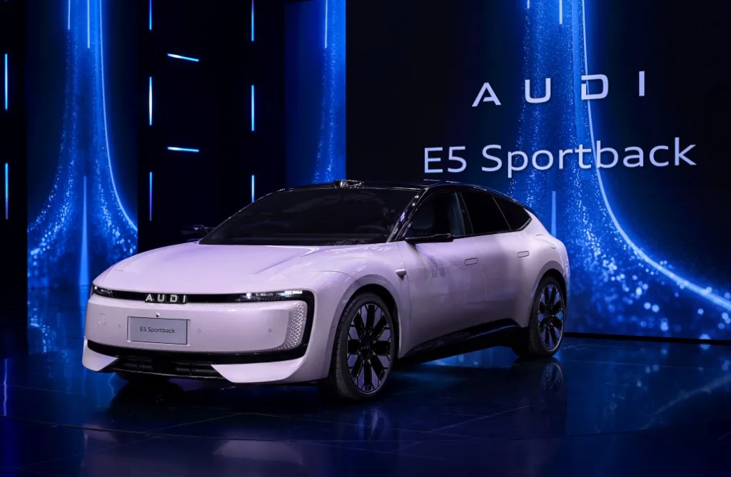 NOUVELLES: Auto Shanghai 2025: All-Electric Audi E5 Sportback débuts