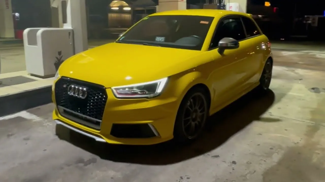Son d’accélération Audi S1 ​​8x v5turbo sportback stage 3 de 500 ch sur le parking