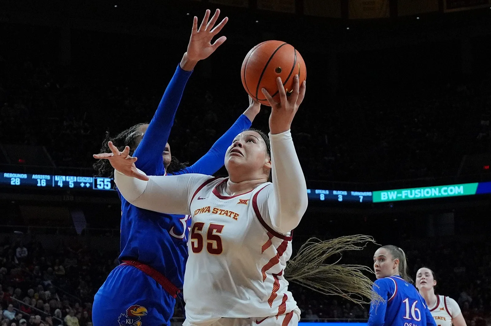 La performance de 33 points d’Audi Crooks aide l’État de l’Iowa à dépasser le Kansas lors du match d’ouverture à domicile du Big 12 – CycloneFanatic.com