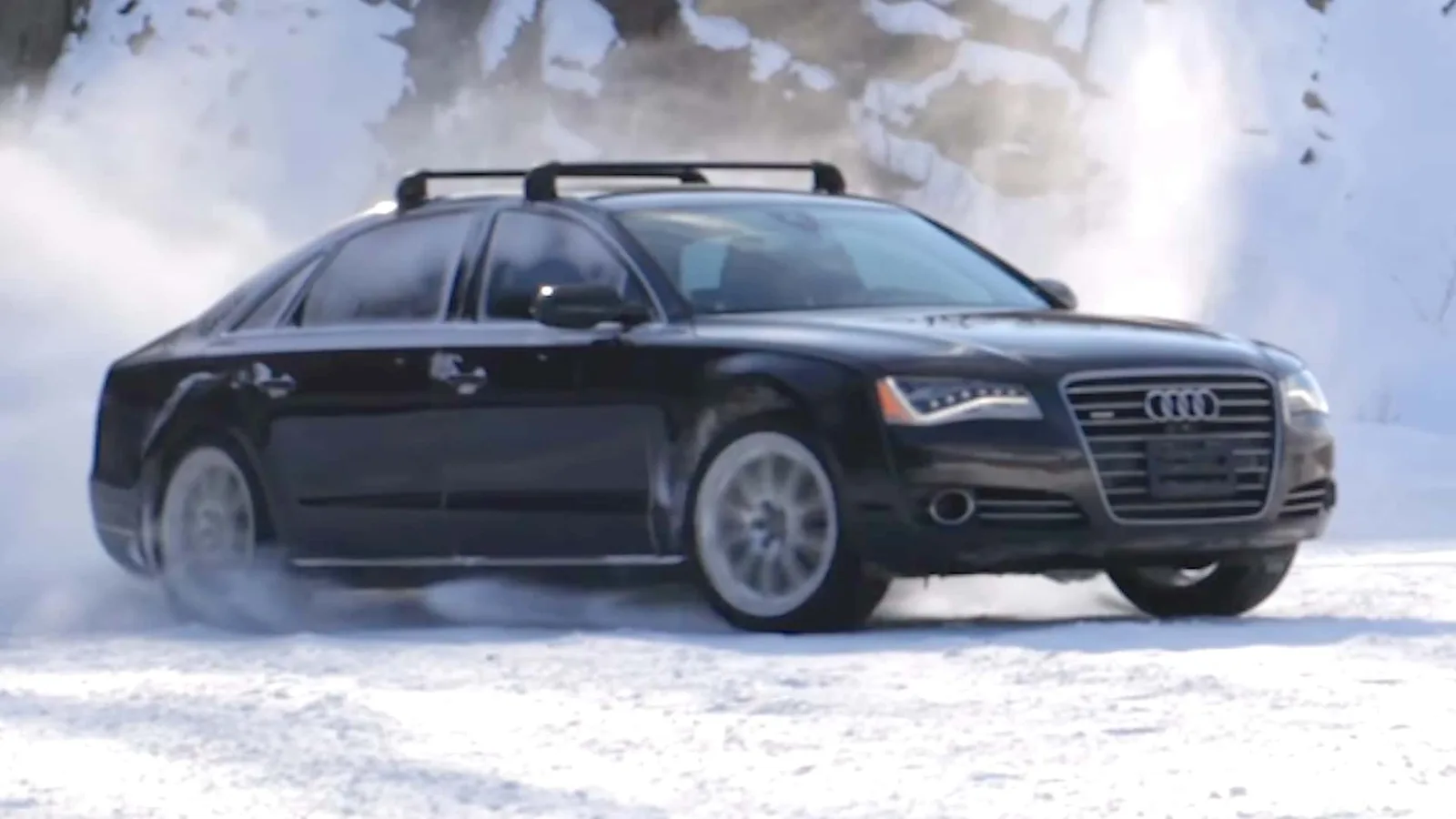Même la plus grande voiture d’Audi peut gérer un cours de rallye grâce à Quattro
