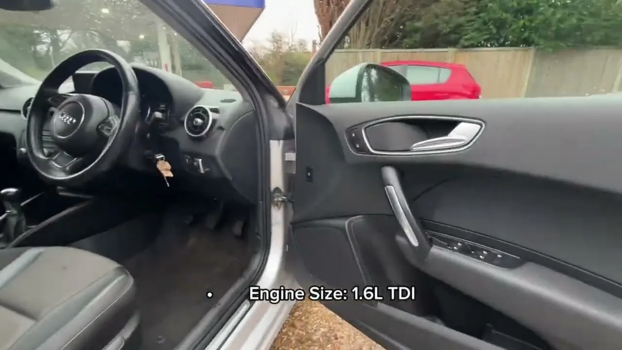 2012 Audi A1 1.6 TDI Sport Sportback 122 380 miles | Manuel | Diesel | Argent