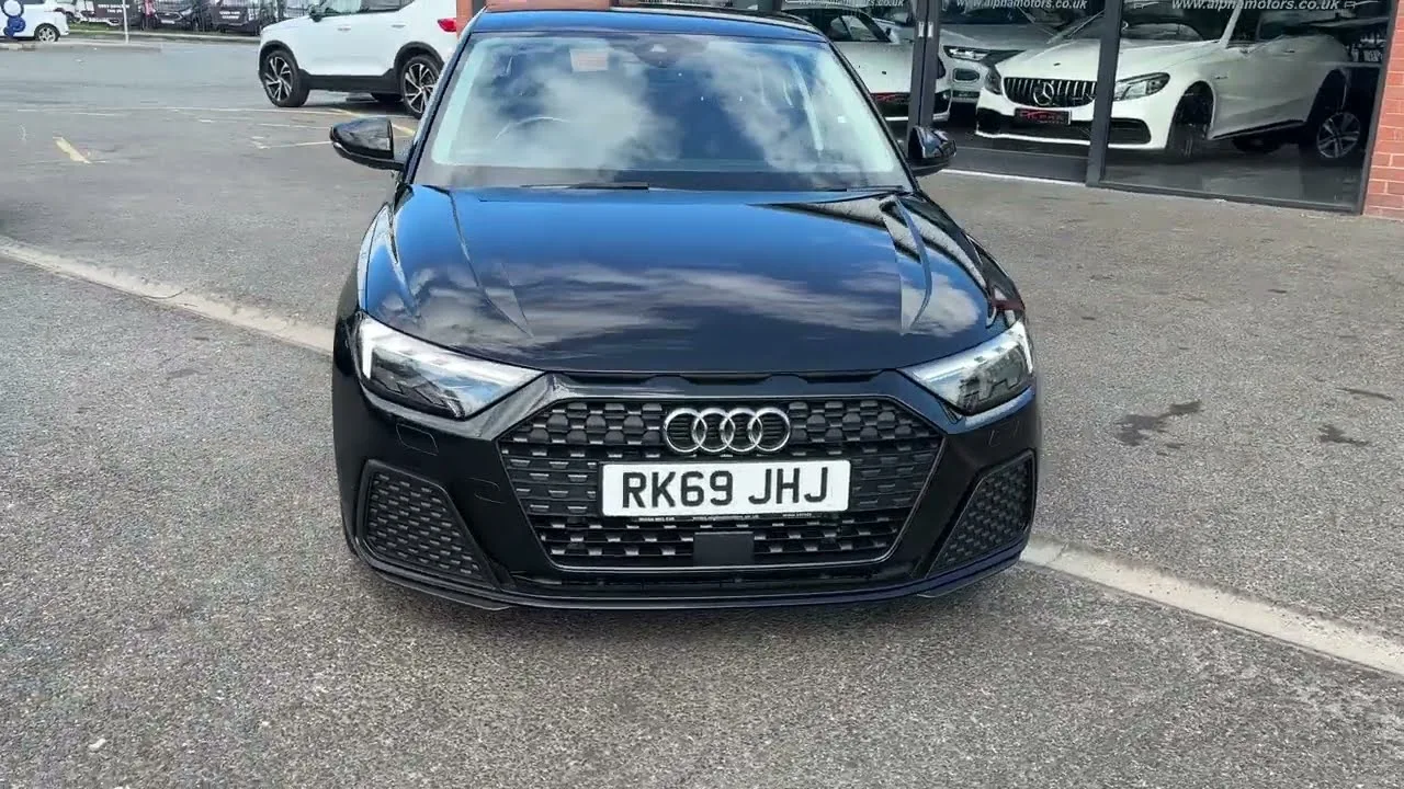 Audi A1 1.0 TFSI 25 SE Sportback 5DR Manuel d’essence Euro 6 (s / s) (95 PS)