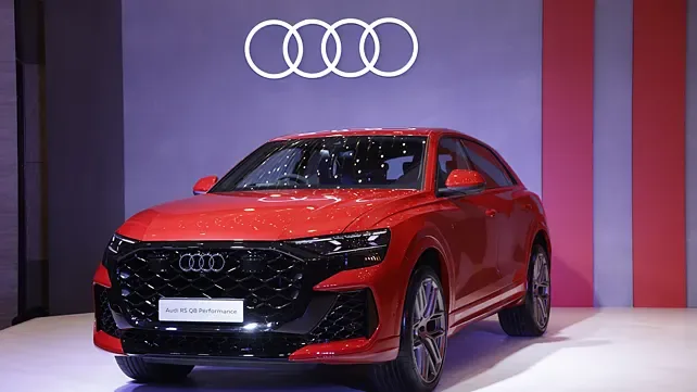 Un SUV haute performance où la vitesse rencontre le luxe