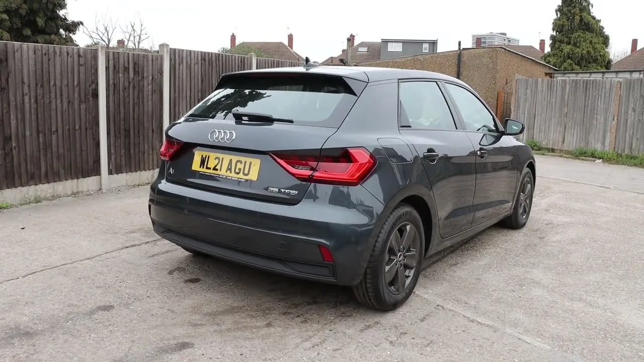 WL21AGU Audi A1 1.0 TFSI 25 Technik Sportback 5DR Manuel d’essence Sat Nav Bluetooth Dab Stéréo
