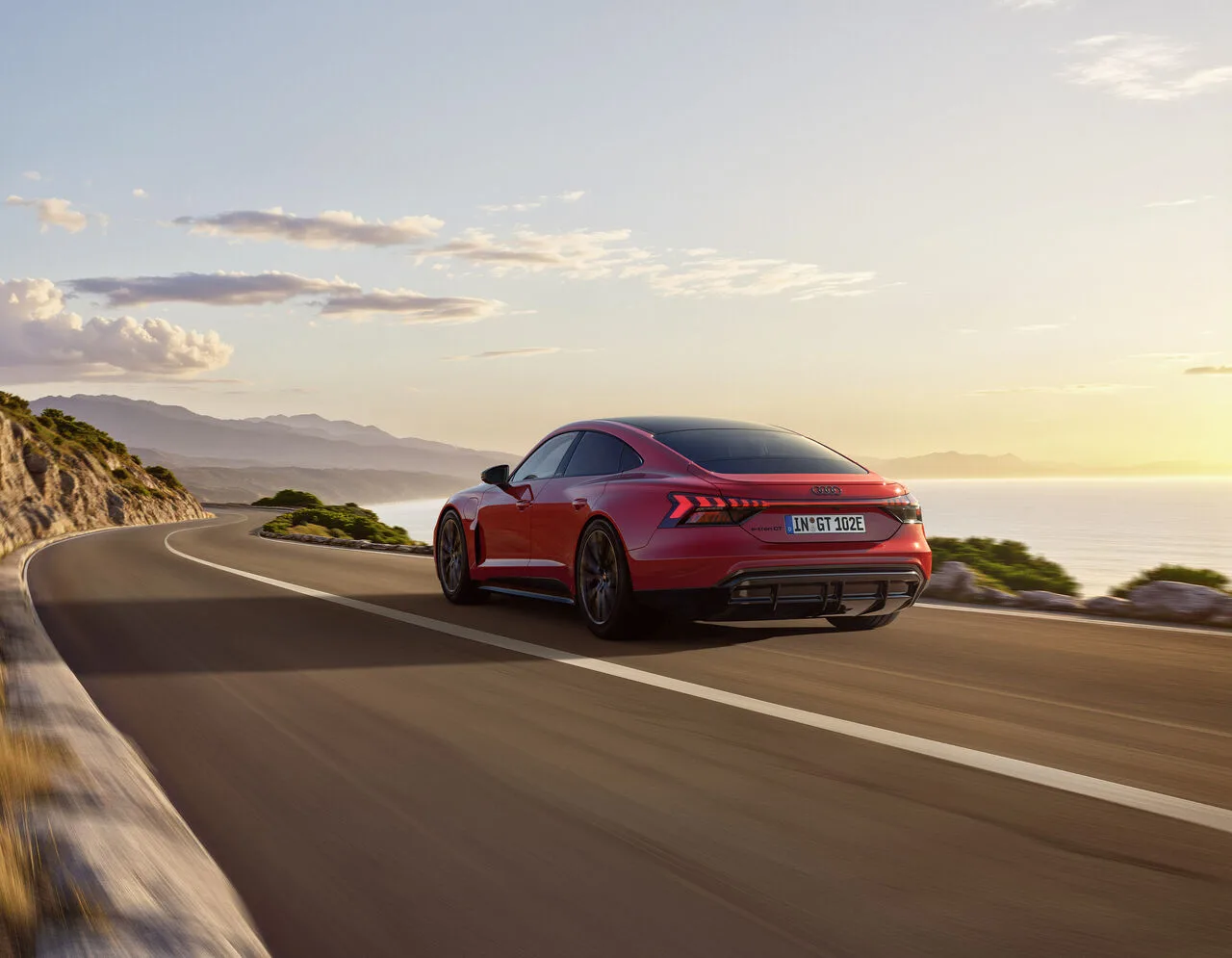 Entrer dans la classe premium: Audi E-tron GT Quattro combine la conception émotionnelle, les performances et le confort