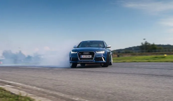 Contrairement à ses concurrents, Audi dit « non » au mode drift