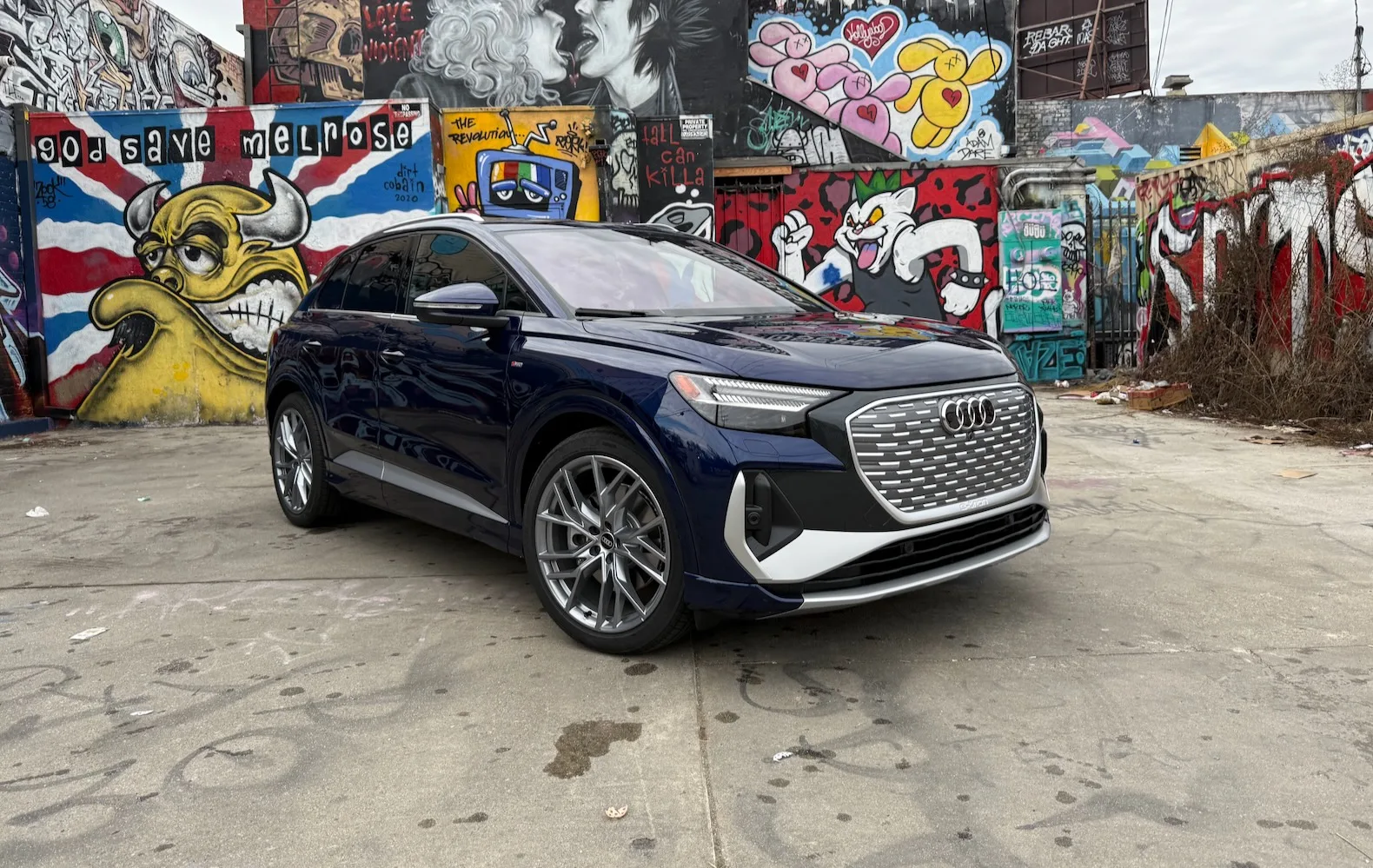 2025 Audi Q4 E-tron Revue: confortable et raffiné