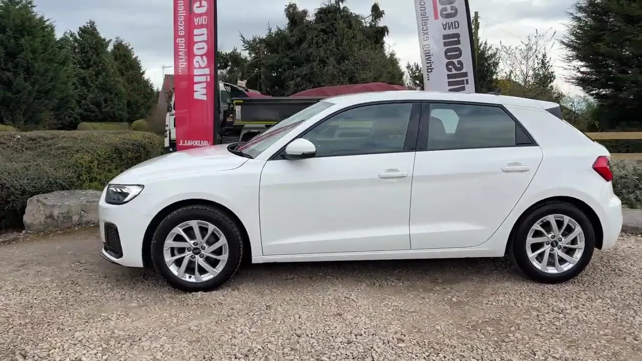 Audi A1 Sportback 1.0 TFSI 30 Sport Sportback 5dr Manual Euro 6 (s / s)