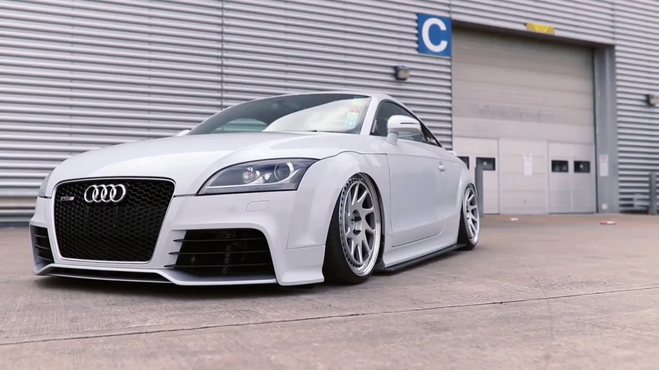 Audi TTRS et S1 sur suspension pneumatique