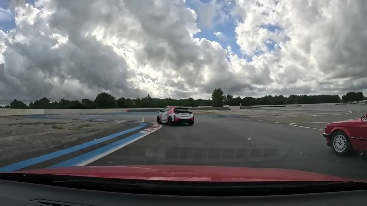 yaris gr driving center p ricard filmé par audi s1
