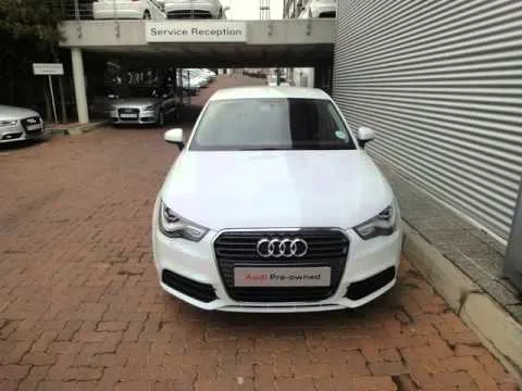 2015 AUDI A1 Sportback 1.2 T FSI Attraction Auto à vendre sur Auto Trader Afrique du Sud