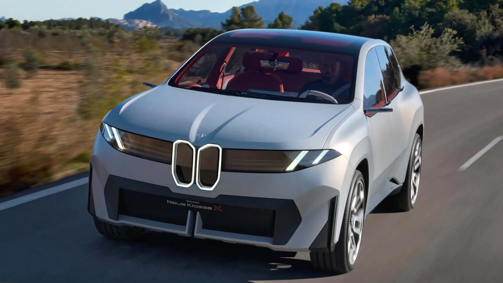 Pourquoi BMW vend plus de voitures électriques que Audi et Mercedes combinées