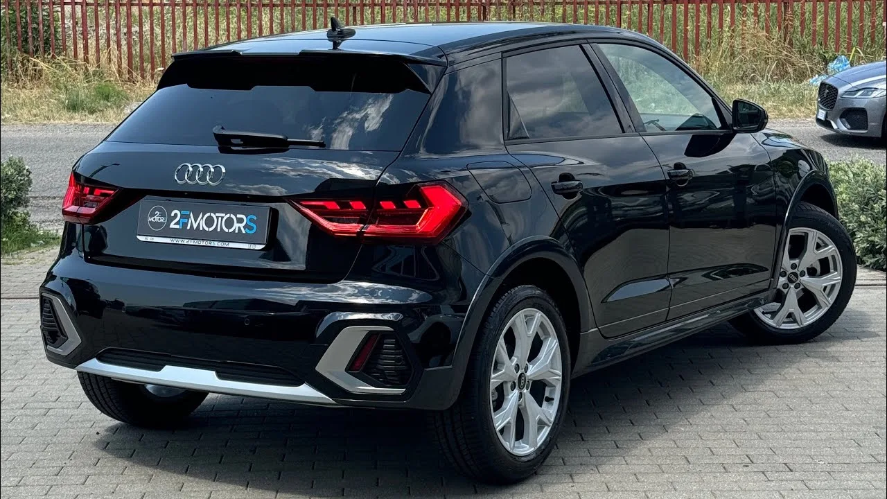 Audi A1 Allstreet 30 1.0 tfsi 110cv s tronic 2023/5.200km 33.900