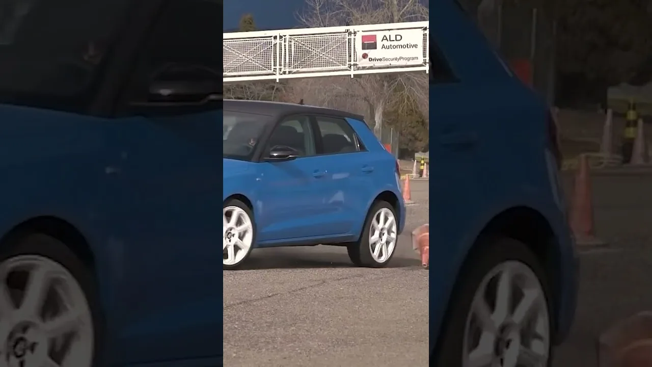L’Audi A1 Sportback a souffert dans le #shorts #esquiva77