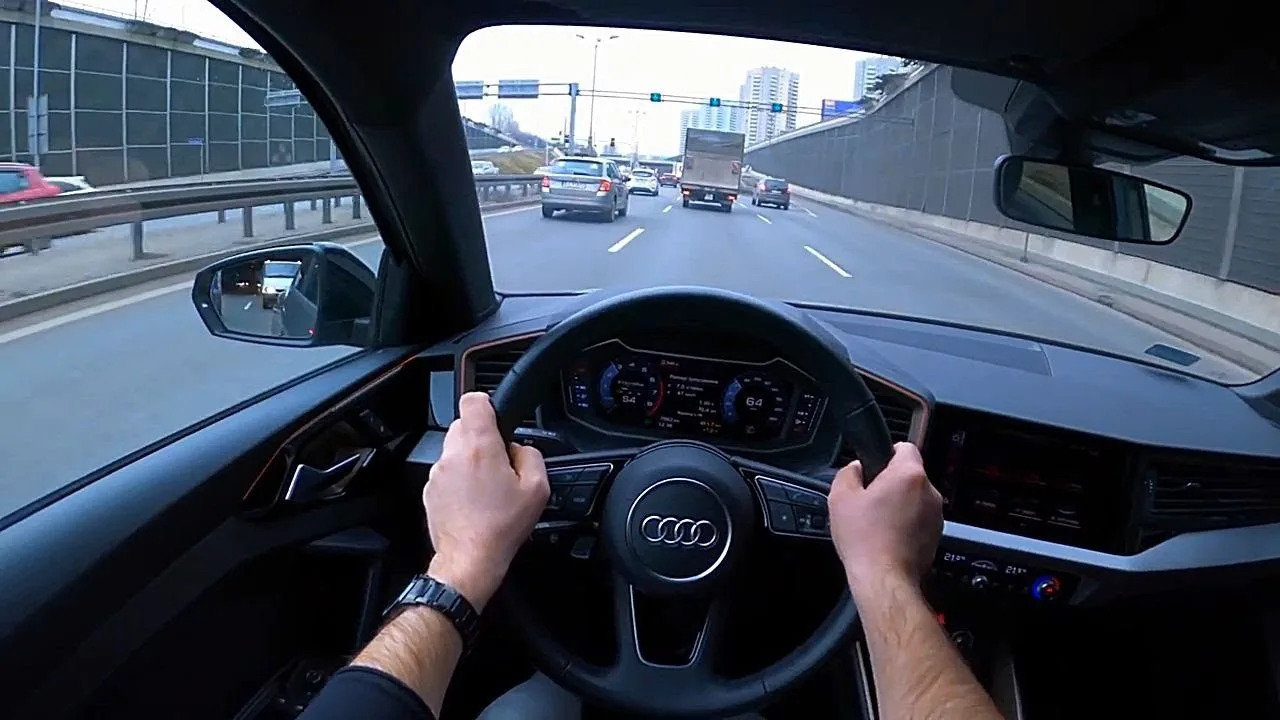 Conduire l’Audi A1 II Sportback 2020 – Point de vue du conducteur – Direction
