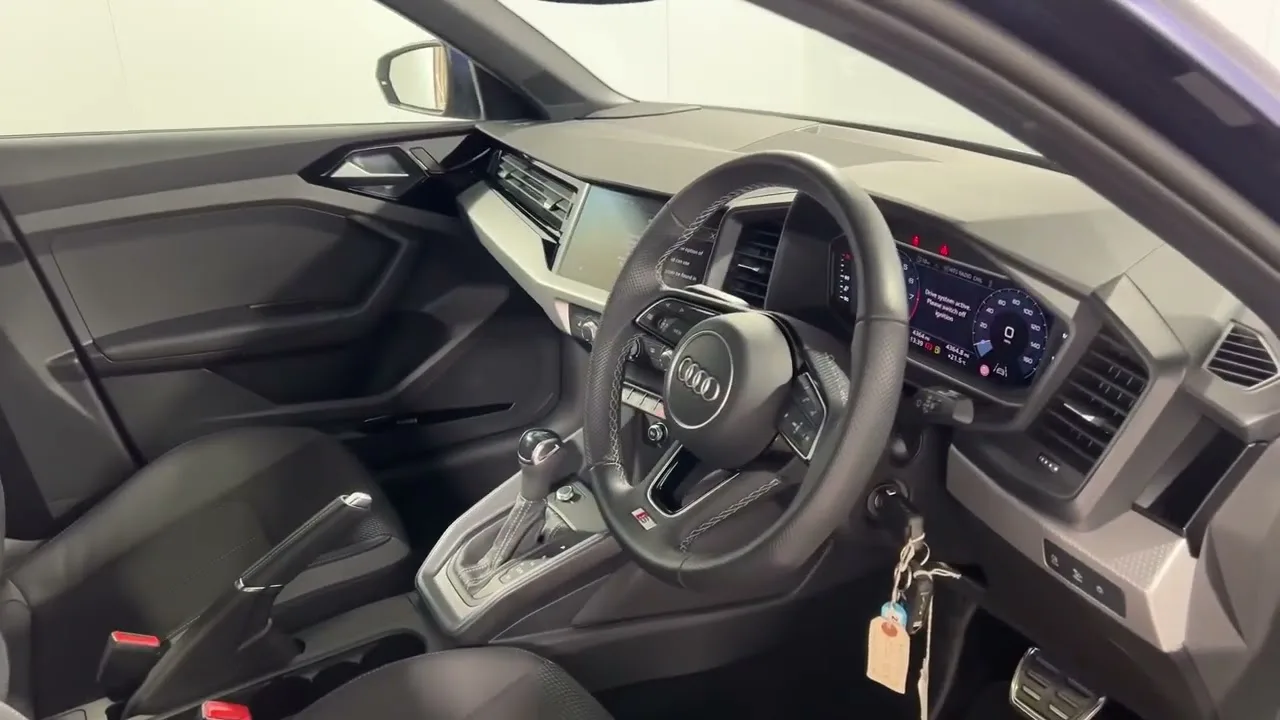 Audi A1 Sportback S Ligne 30 TFSI 116 PS S Tronic