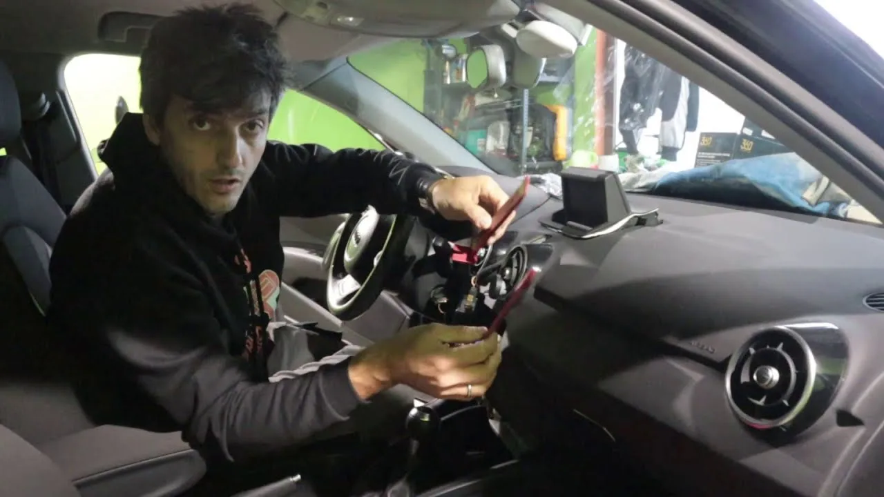 Installation autoradio Android et caméra 360 AUDI A1/Q3